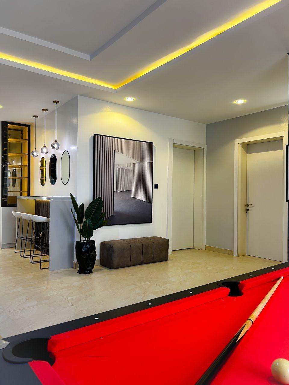 ULTRA MODERN 3 bed smart apartment photo 3