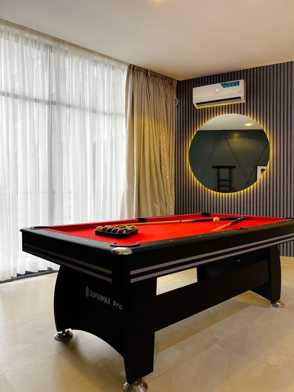 ULTRA MODERN 3 bed smart apartment photo 2