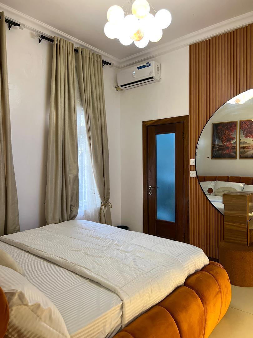 Luxury One bedroom Apartment in a well Secured and Serene Estate.
photo 4