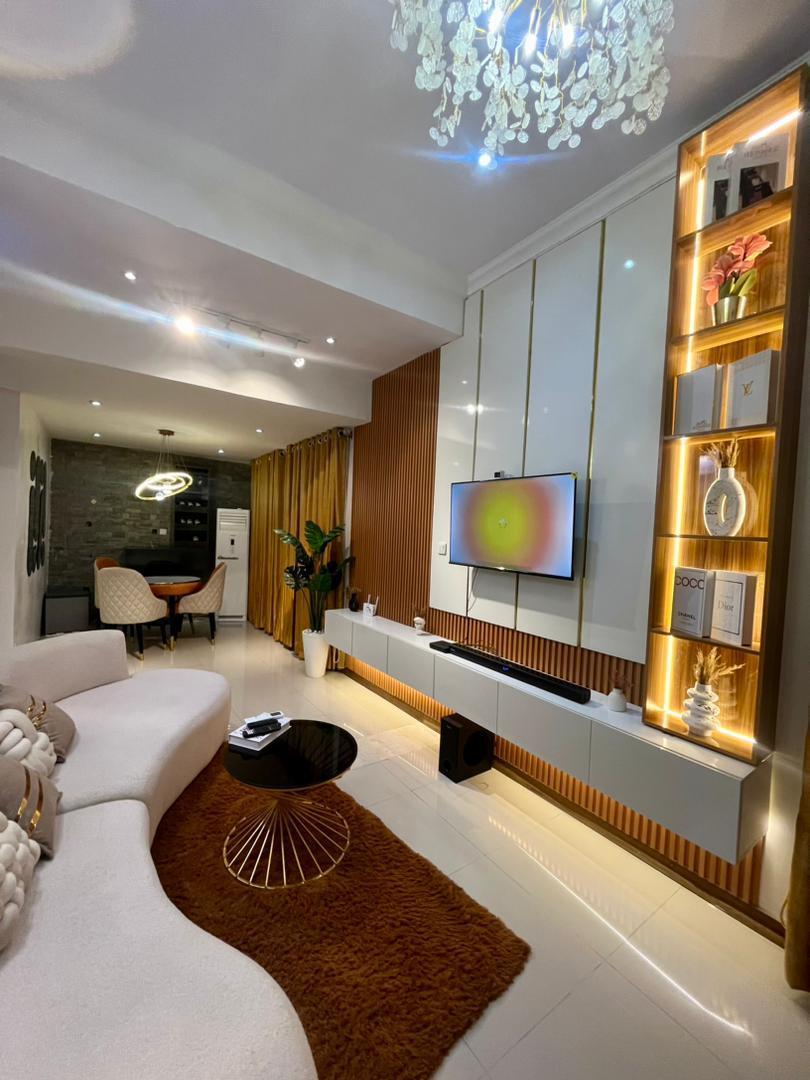 Luxury One bedroom Apartment in a well Secured and Serene Estate.
photo 2