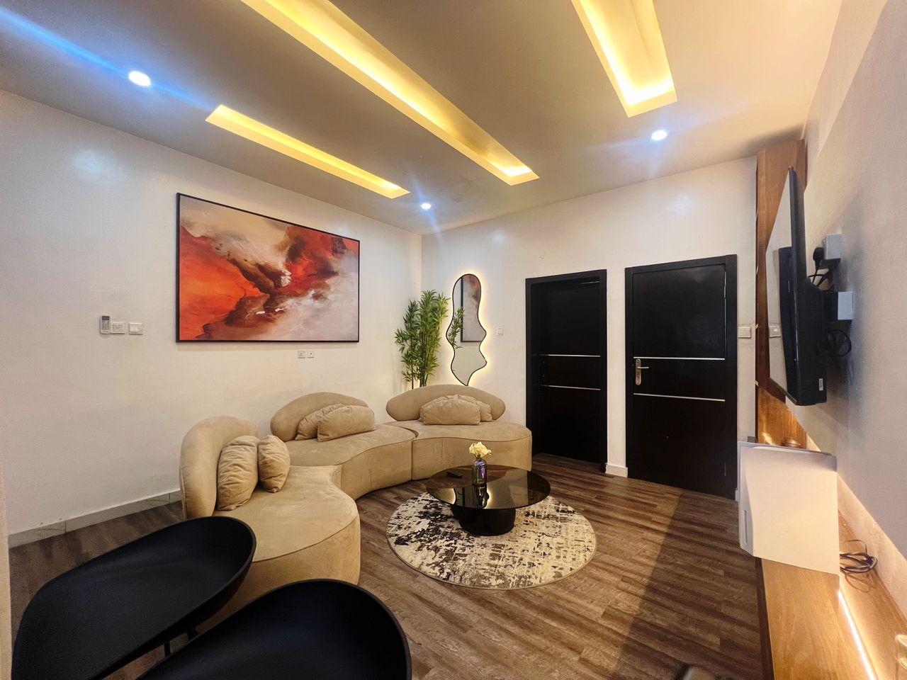 Minimalist furnished 1 bedroom apartment photo 3